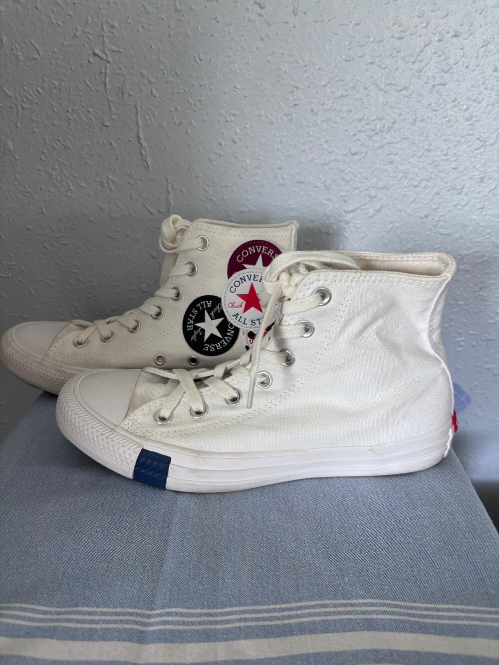 Pre loved Chuck Taylor Converse All Star Logo Play Shoes Men 5 Women 7